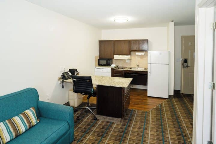 Room 43 of 64
