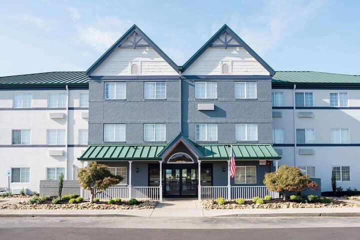 Hotel 60 of 64